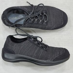 Orthofeet Black Women's Sneakers. Size 8 very good condition